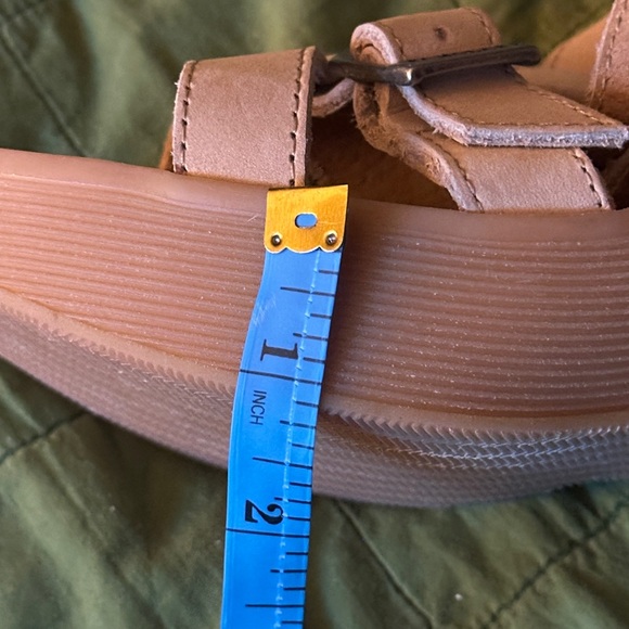 Famolare Wedge Sandals Strappy Shoes Tan Leather Wavy Platform Size 10 - Picture 8 of 11